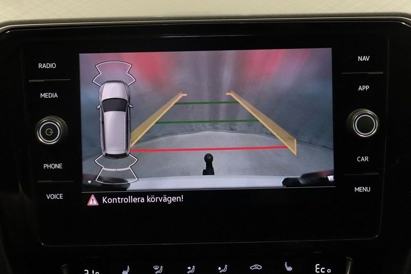 Volkswagen Passat bild 10