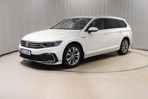 Volkswagen Passat Sportscombi GTE Drag Värmare Kamera - 2020
