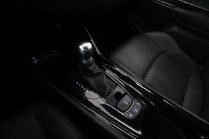 Toyota C-HR bild 24