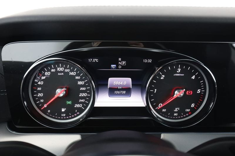 Mercedes E220 bild 20