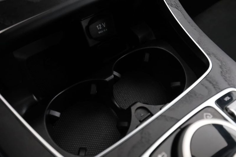Mercedes E220 bild 26