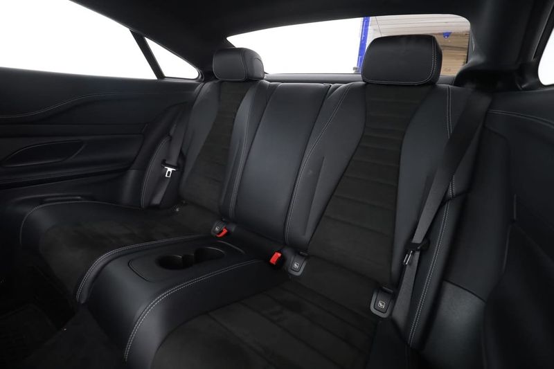 Mercedes E220 bild 15