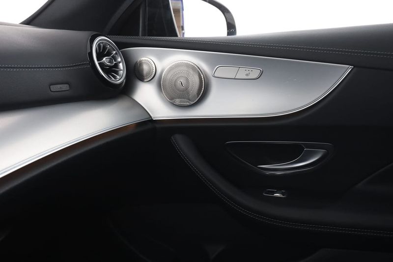 Mercedes E220 bild 29