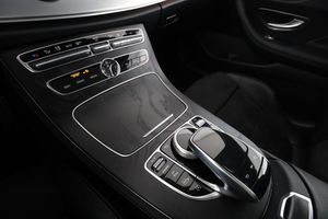 Mercedes E220 bild 23