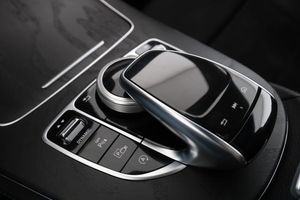 Mercedes E220 bild 27