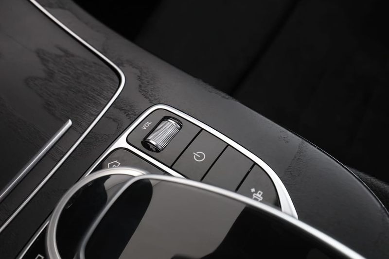 Mercedes E220 bild 28