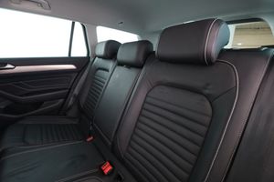 Volkswagen Passat bild 15