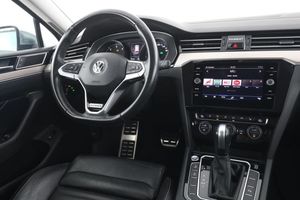 Volkswagen Passat bild 14