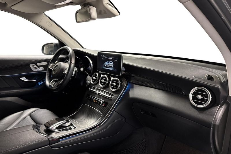 Mercedes GLC250 bild 9