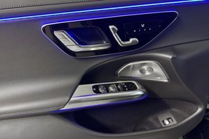 Mercedes E300 bild 13