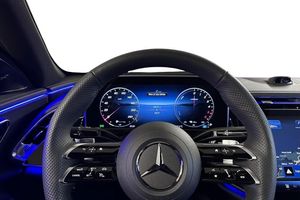 Mercedes E300 bild 8
