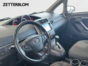 Toyota Verso bild 8