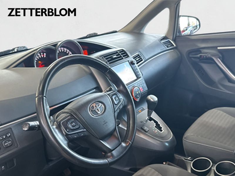 Toyota Verso bild 8