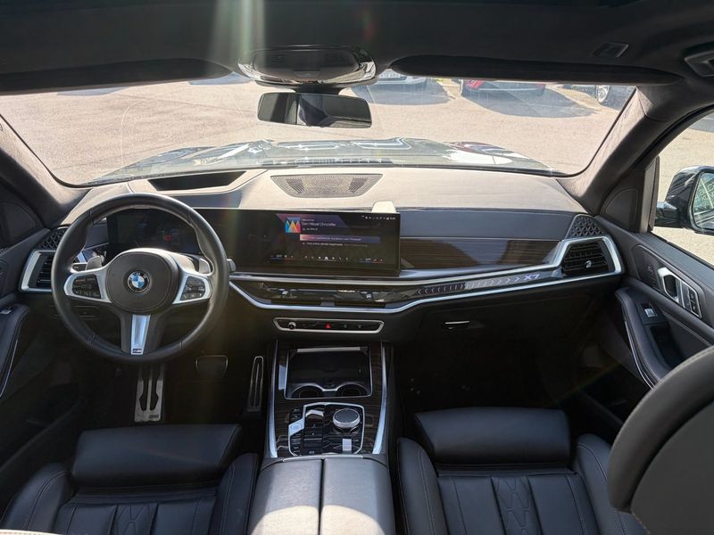 BMW X7 bild 9
