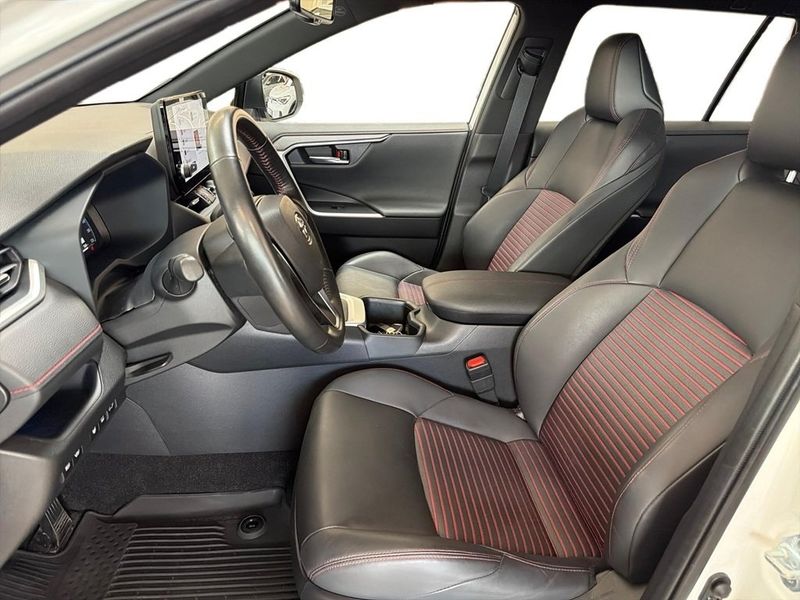 Toyota RAV4 bild 13