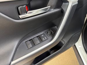 Toyota RAV4 bild 15