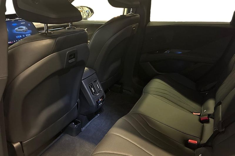 BMW iX3 bild 11