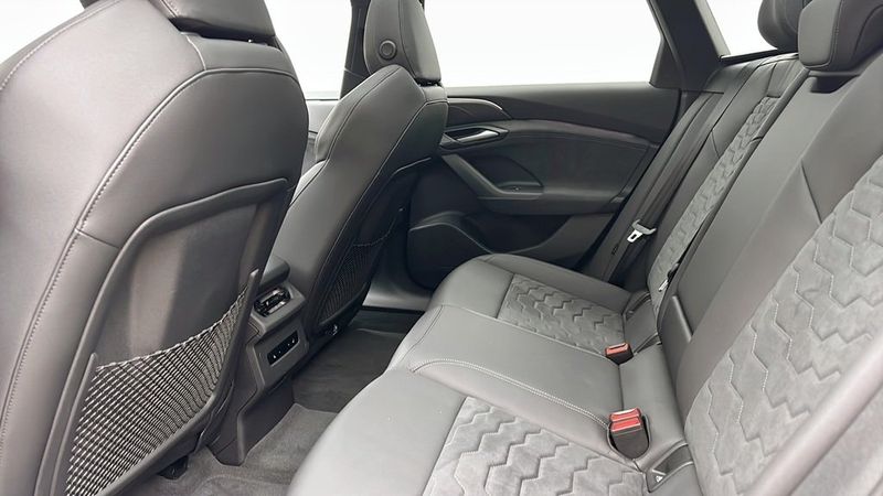 Audi A6 bild 16