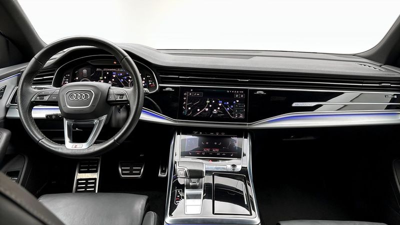 Audi Q8 bild 13