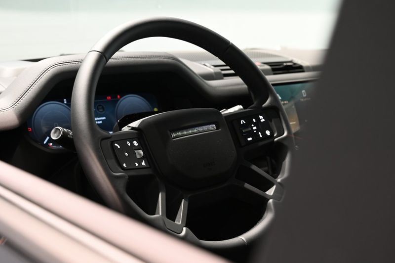 Land Rover Defender bild 17