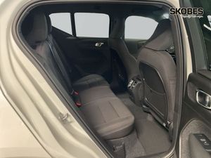 Volvo EX40 bild 10