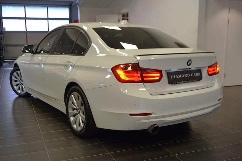 BMW 320 bild 2