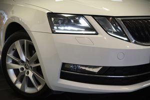 Skoda Octavia bild 2