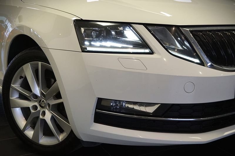 Skoda Octavia bild 2