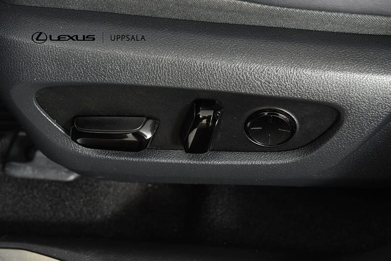 Lexus NX bild 12