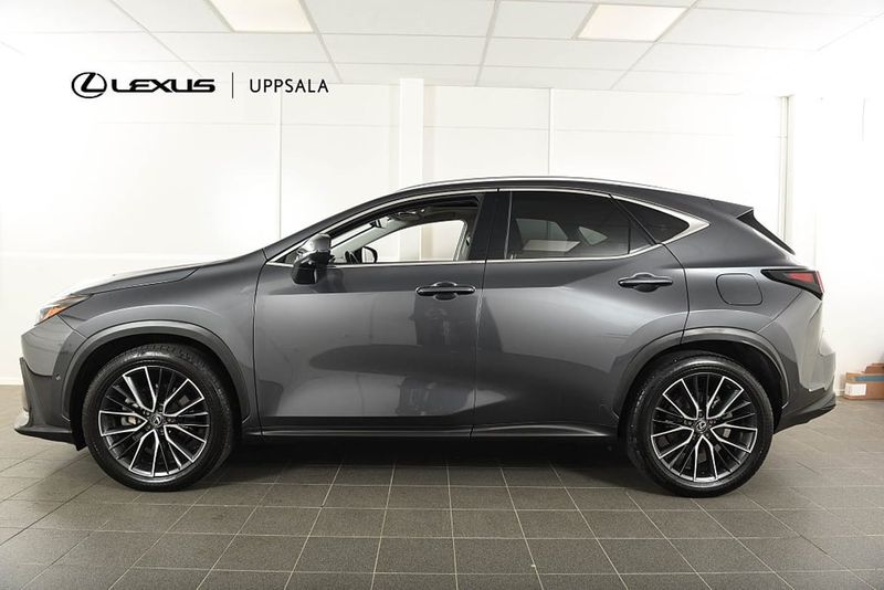 Lexus NX bild 3