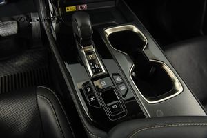 Lexus NX bild 13