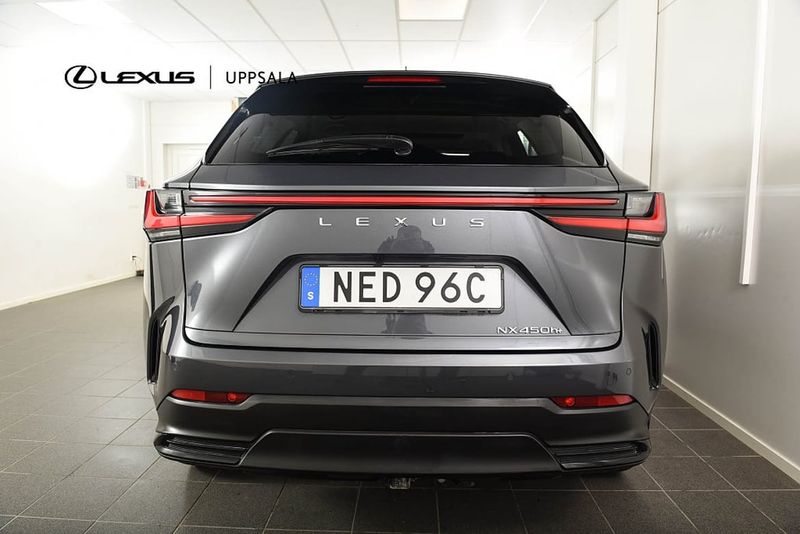 Lexus NX bild 4