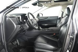 Lexus NX bild 6