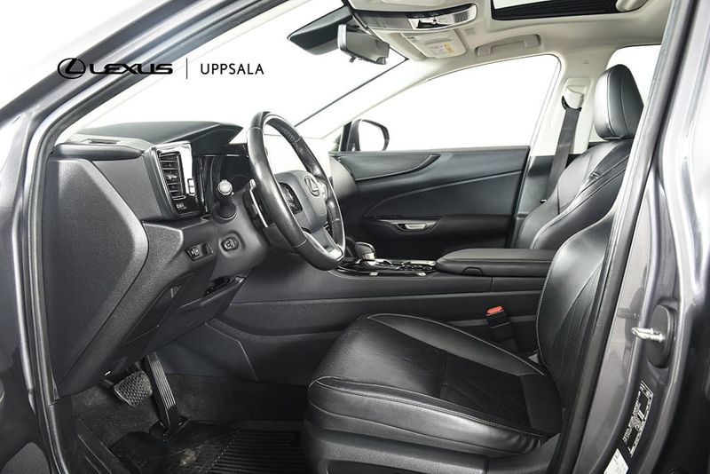 Lexus NX bild 6