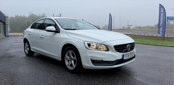 Volvo S60 D2 Kinetic Euro 6 Dragkrok Mirrorlink - 2017