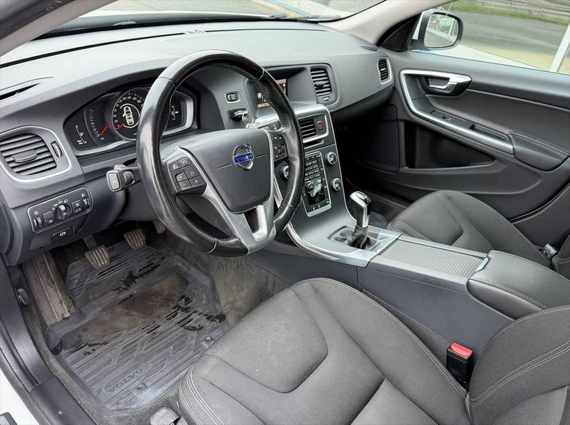 Volvo S60 bild 7