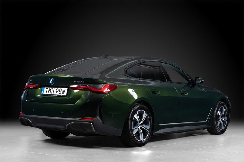 BMW i4 bild 2