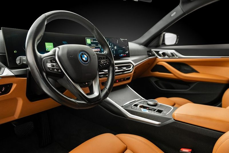 BMW i4 bild 15