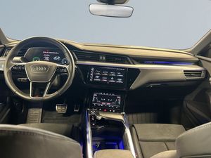 Audi Q8 e-tron bild 8