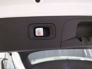 Mercedes GLC220 bild 15