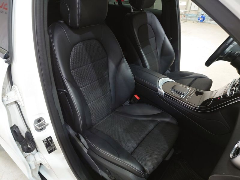 Mercedes GLC220 bild 11