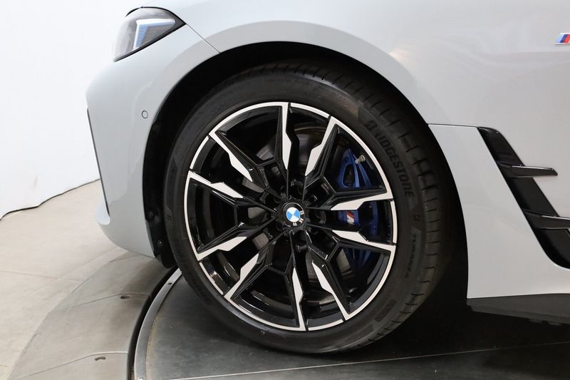 BMW i4 bild 27