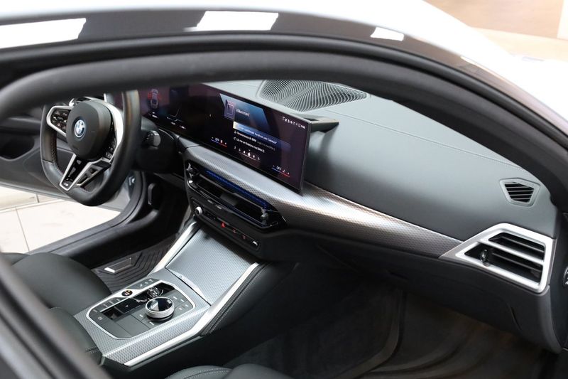 BMW i4 bild 19