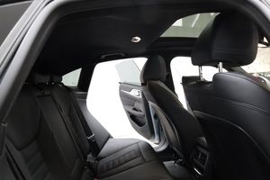 BMW i4 bild 18