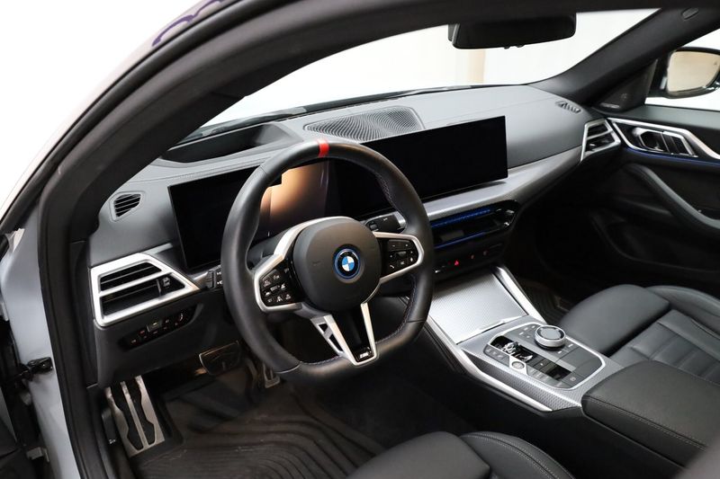BMW i4 bild 7