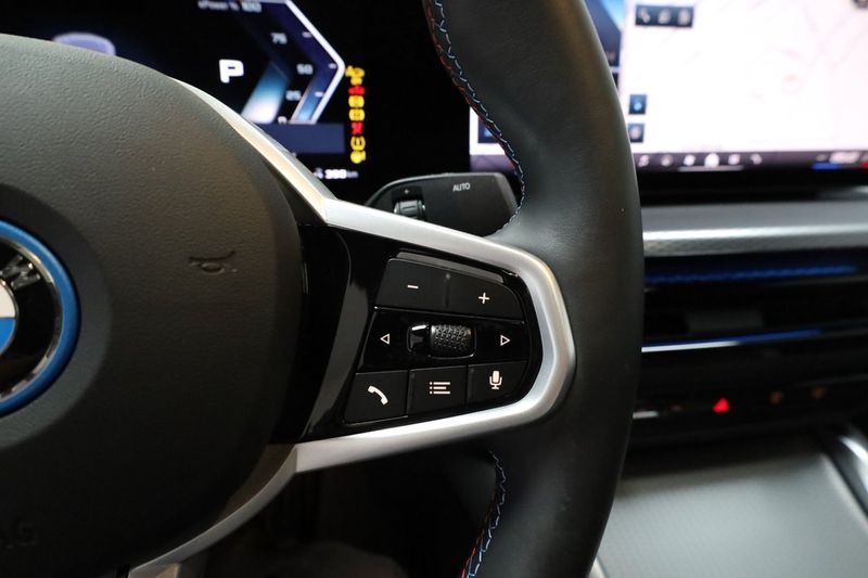 BMW i4 bild 21