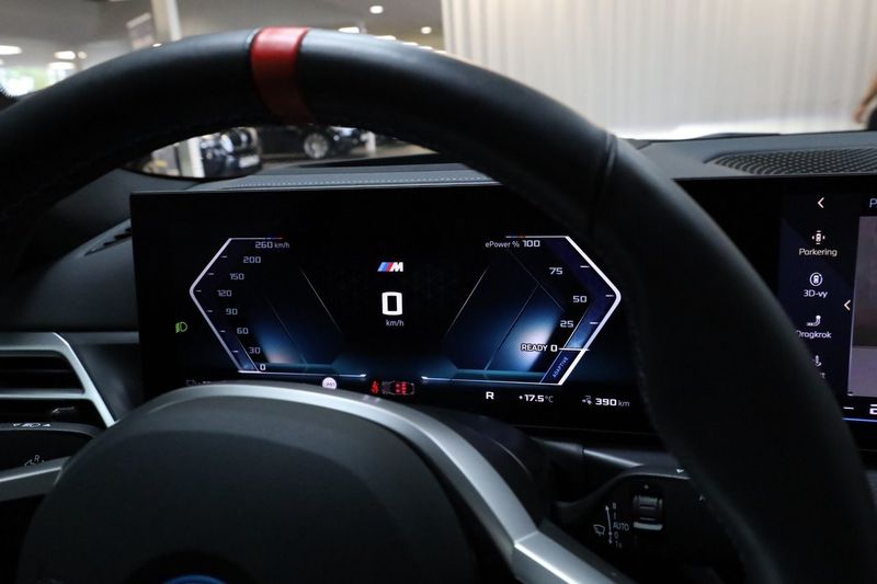 BMW i4 bild 26