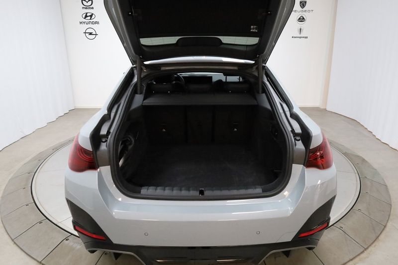 BMW i4 bild 10