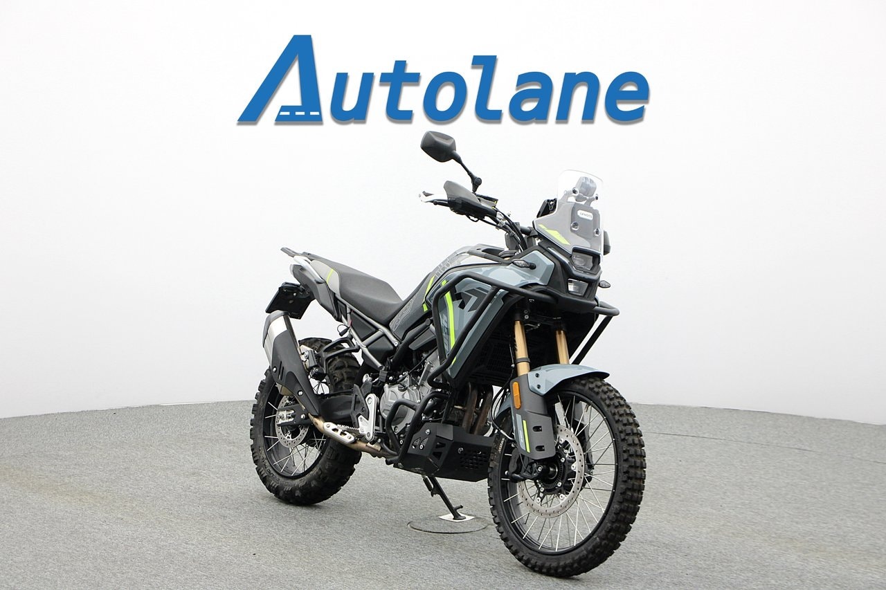 CFMOTO 450 MT