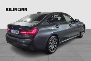 BMW 330 bild 6